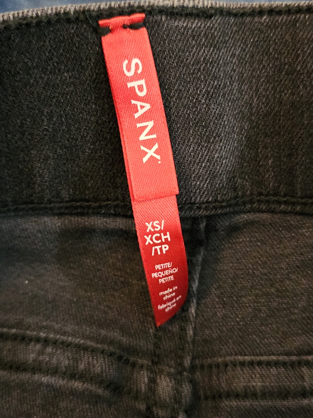 Spanx Straight Leg Jeans Vintage Black Wash Womens XS Petite Pull On Stretch - Picture 6 of 8